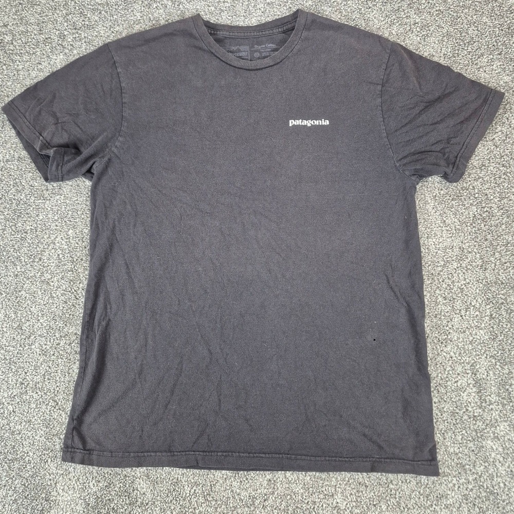 Patagonia T-Shirt Mens Medium Black Organic Cotton Fitz Roy Logo Slim Fit - Picture 2 of 8